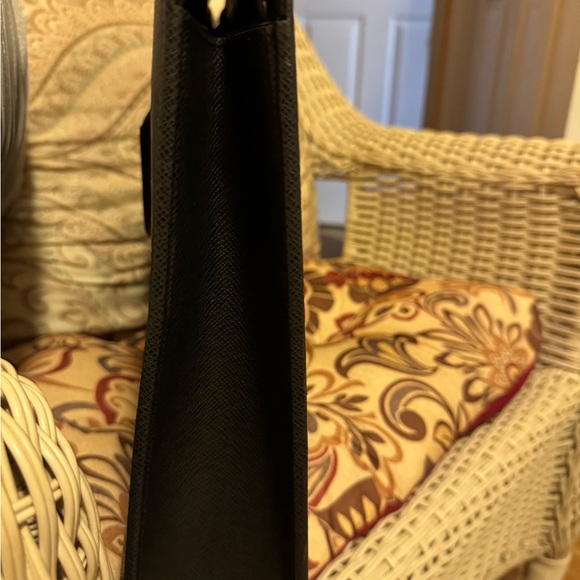 81336 Lv Black Taiga Porte Briefcase - Picture 4 of 4